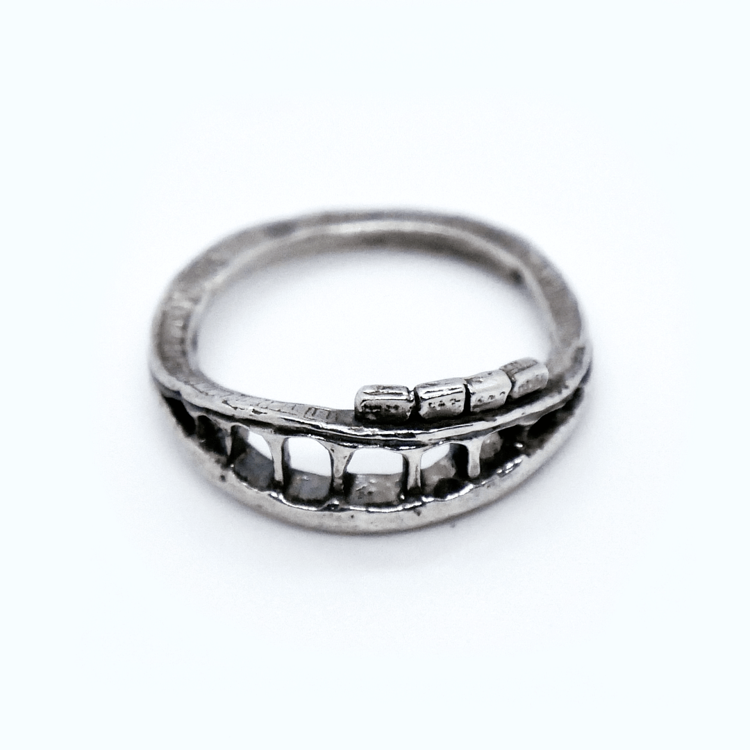 Rotating memories, Looping train, circling ring | KADOYA studio